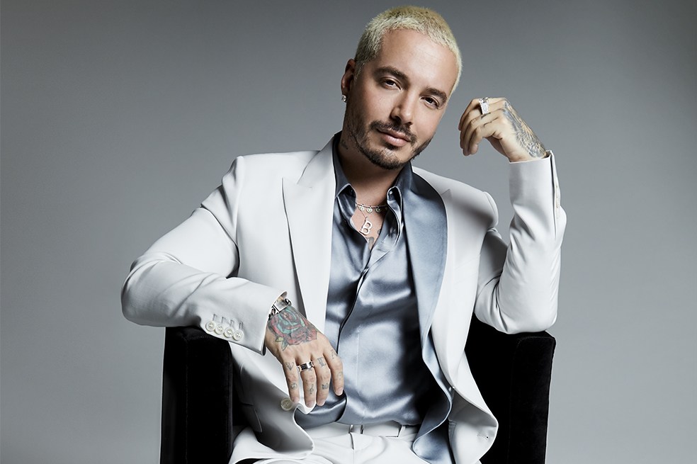 J BALVIN CANTANTE COLOMBIANO