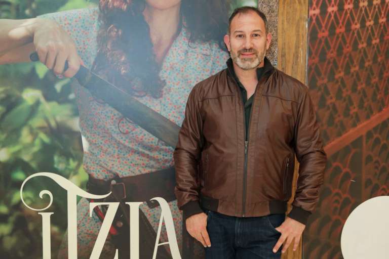 Jose reinoso , escritor del guion , musica y productor de la pelicula