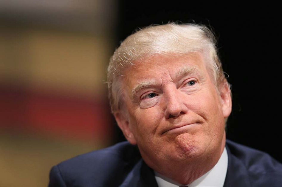 Donald Trump llamó idiota a John MacCain y desató la ira republicana.