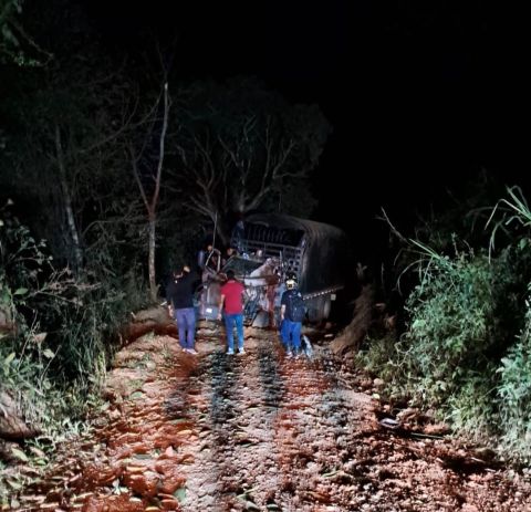Detonan explosivos contra camión del Ejército en Antioquia: esto se sabe