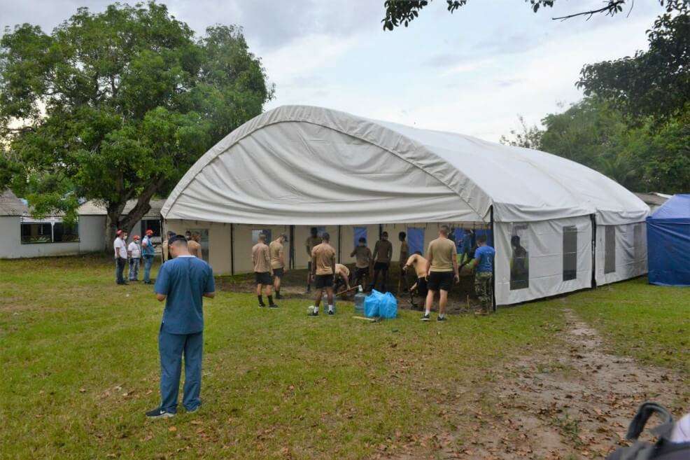 La carpa hospitalaria se instaló al lado del hospital de Inírida para expandir su capacidad. / Cortesía.