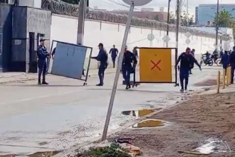 Motín en La Modelo: disturbios en patio de “Pedro pluma”, quien amenazó al director