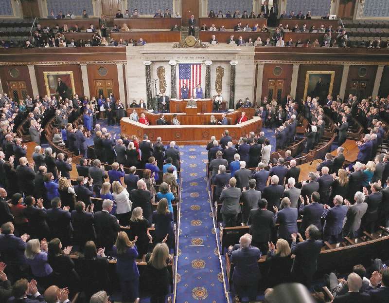 Washington (Usa), 22/12/2022.- Ukrainian President Volodymyr Zelensky delivers an address to a joint meeting of the United States Congress in the House of Representatives chamber on Capitol Hill in Washington DC, USA, 21 December 2022. Zelensky is on his first known foreign trip since Russia invaded Ukraine more than 300 days ago, travelling to the US on a high-stakes visit to secure support for his war effort. (Rusia, Ucrania, Estados Unidos) EFE/EPA/MICHAEL REYNOLDS