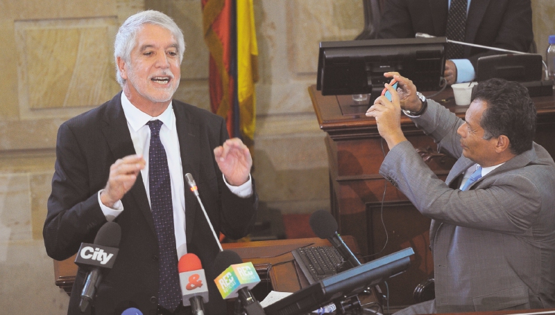 El alcalde Enrique Peñalosa interpuso una tutela alegando que se le estaban vulnerando los derechos al debido proceso, a la defensa y a ser elegido. / Cristian Garavito