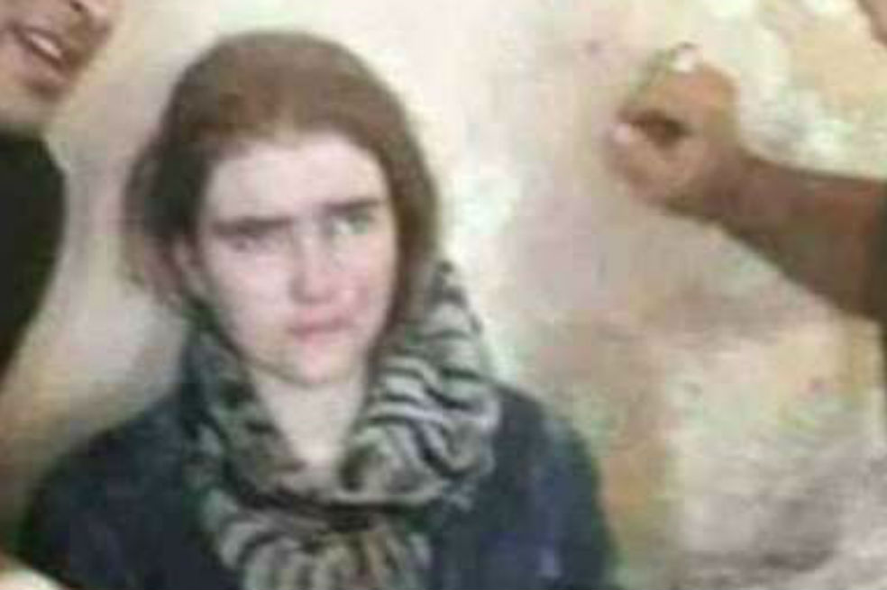 Imagen tomada del video de las autoridades iraquíes, cuando capturan a Liza Wenzel en Mosul. / Tomada de YouTube
