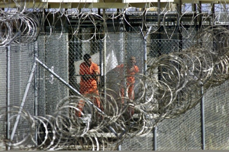 Casa Blanca no descarta que Obama actúe por su cuenta para cerrar Guantánamo