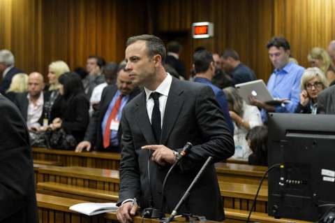 Pistorius se declara inocente en juicio por muerte de su novia