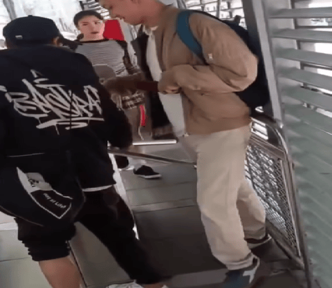 Hombre cobraba por colarse en TransMilenio: al menos 10 ingresaron sin pagar