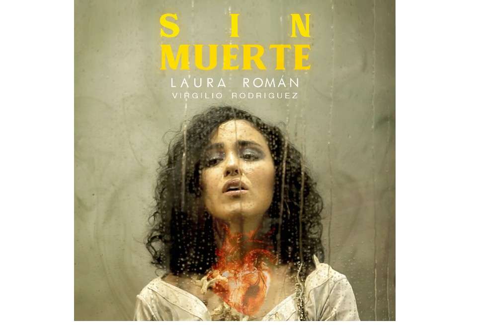 Laura Román inicia su proyecto solista, respaldada por un recorrido de 10 años en la escena musical del país.