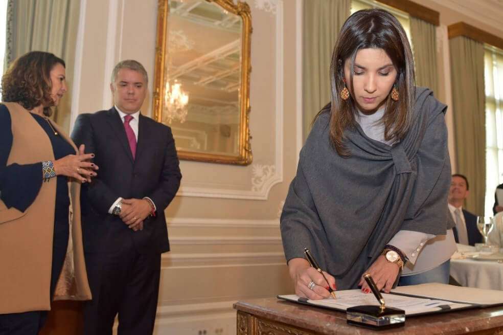 El presidente Duque anunció en sus redes sociales la firma del Acta para el análisis de conexidad entre el derecho de la educación, libertad religiosa y de cultos. / Twitter @IvanDuque