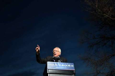 Sanders intensifica su campaña en Nueva York entre latinos y afroamericanos
