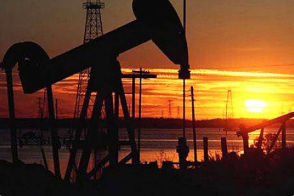 El precio del petróleo siguió mostrando gran debilidad. / Bloomberg News