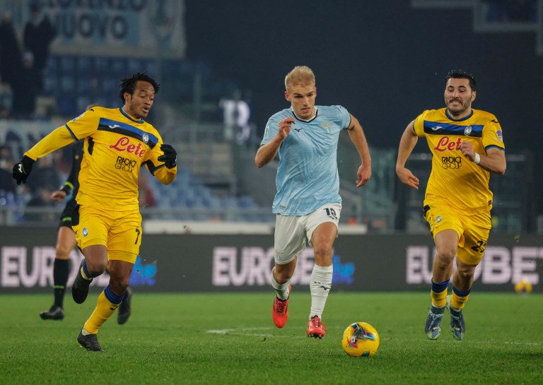Atalanta, con Cuadrado, empató con Lazio y sigue líder en la liga de Italia