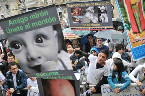 Católicos y cristianos, unidos contra propuesta del Fiscal para despenalizar aborto