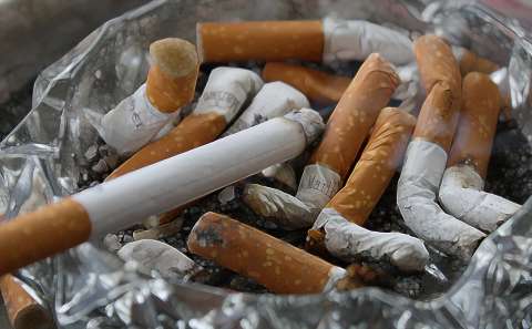 Cerca de ocho personas mueren al día por consumo de tabaco en Bogotá