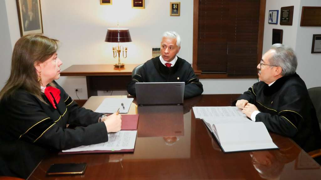 La Sala está conformada por la magistrada Blanca Nélida Barreto y los magistrados Jorge Emilio Caldas y Ariel Augusto Torres.