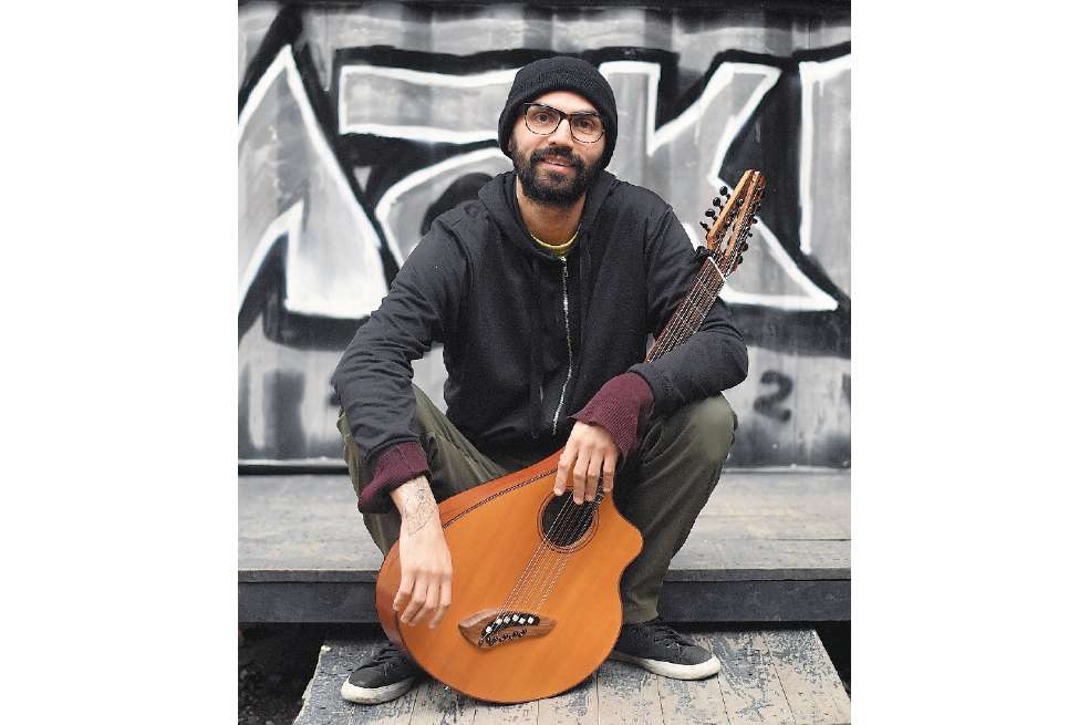 Julián Ferreira es músico y director de Vínculos.