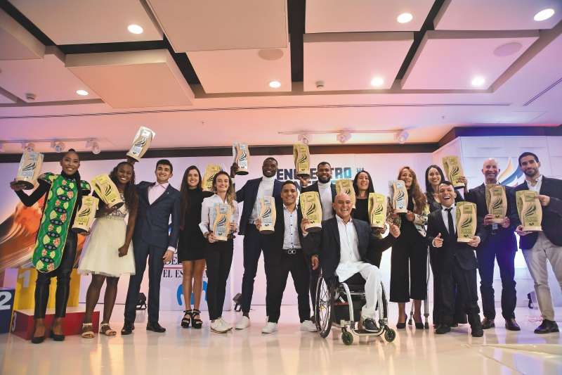 En una ceremonia presencial, tras la virtual del año pasado por pandemia, los mejores deportistas convencionales y paralímpicos de 2021 fueron galardonados por El Espectador y Movistar. / Gustavo Torrijos
