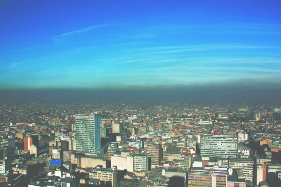 El Distrito atribuyó la emergencia a fenómenos como incendios forestales, inversión térmica, intensidad de los vientos y quemas. / Foto: Jhon Paz