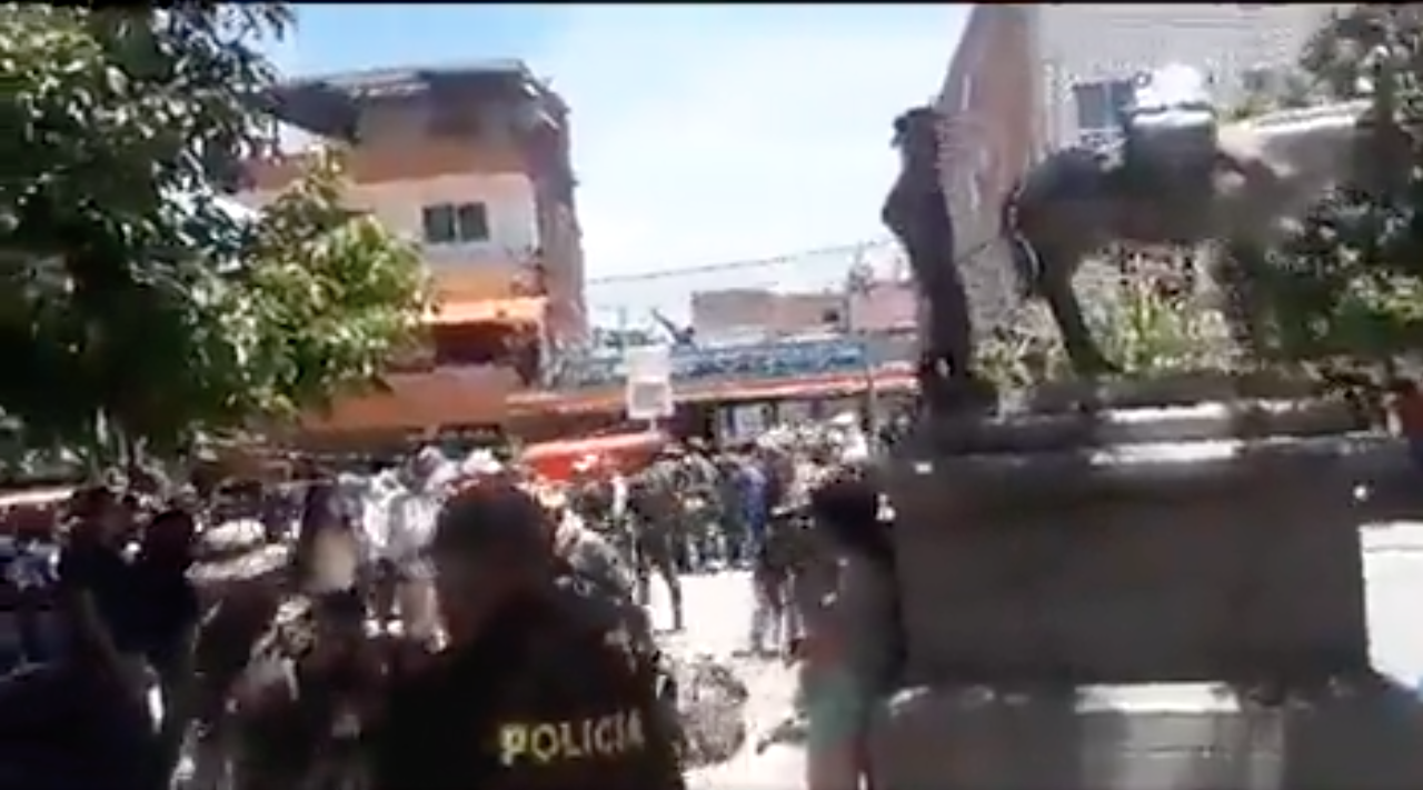 La retención de la comunidad se habría hecho en medio de operativos contras las Disidencias de las FARC.