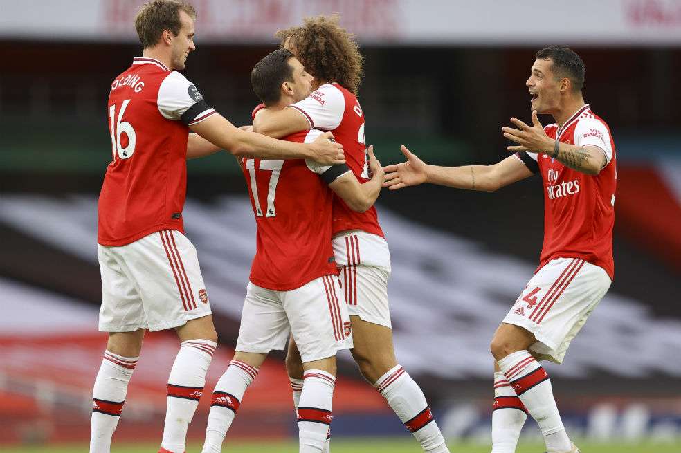 El equipo de Londres se impuso en su casa, el estadio Emirates.