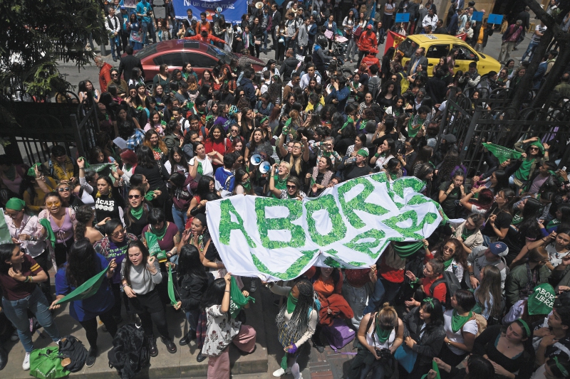 Aborto - Plantón por debate en la Corte Constitucional