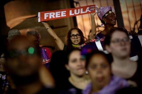Corte Suprema de Brasil autoriza a Lula a conceder entrevistas a los medios