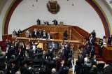 Polémica en Venezuela por veto a reforma que permitía a opositores votar en el exterior
