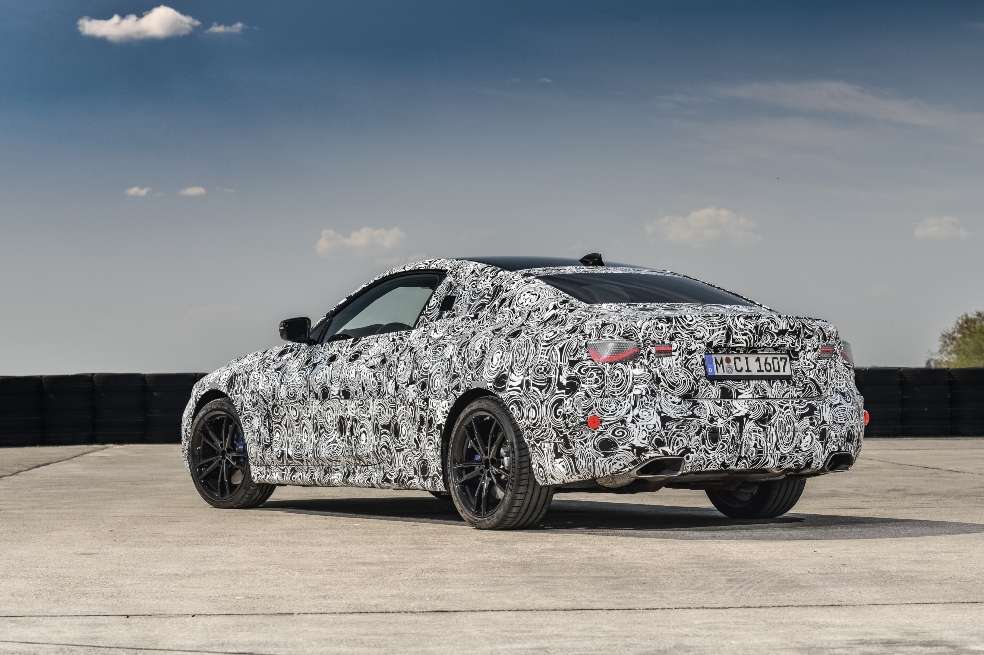El propulsor del BMW M440i xDrive Coupe está acoplado a una transmisión Steptronic Sport de ocho velocidades y a un sistema inteligente de tracción total. Esta versión contará con los tradicionales frenos M Sport, entre otras características que le brindan las cualidades de alto rendimiento.