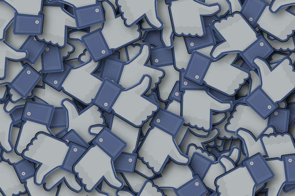 Las redes sociales se han convertido en importantes canales de comunicación de emociones y pensamientos. / Pixabay