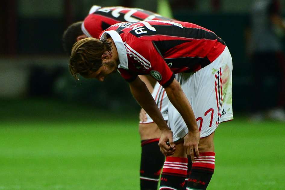 Milan no pudo remontar el único gol que les anotó el Atalanta / AFP