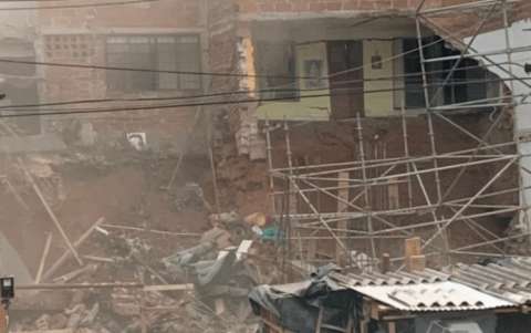 Dos casas derribadas después del colapso de una construcción en Envigado