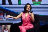 Becky G: "No estamos acostumbrados a escuchar a una mujer con confianza"