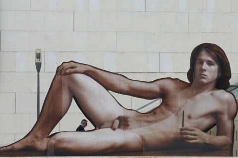 Museo Leopold de Viena decide tapar los penes del cartel de una exposición