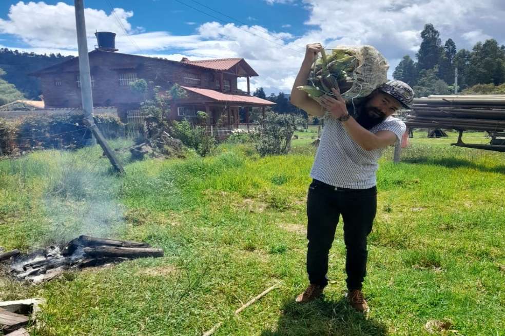 Wilmer y Cristian hacen parte de la única banda sinaloense que hay en Colombia.