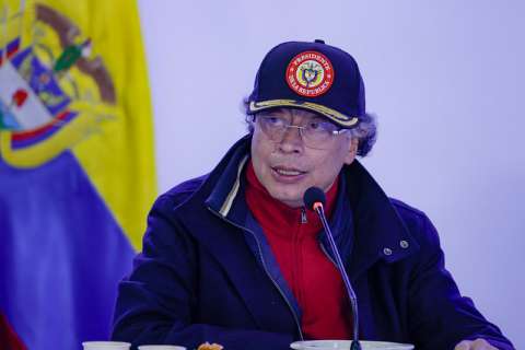 Petro ordena traslado a Bogotá de jefes de bandas criminales tras fiesta en cárcel de Itagüí