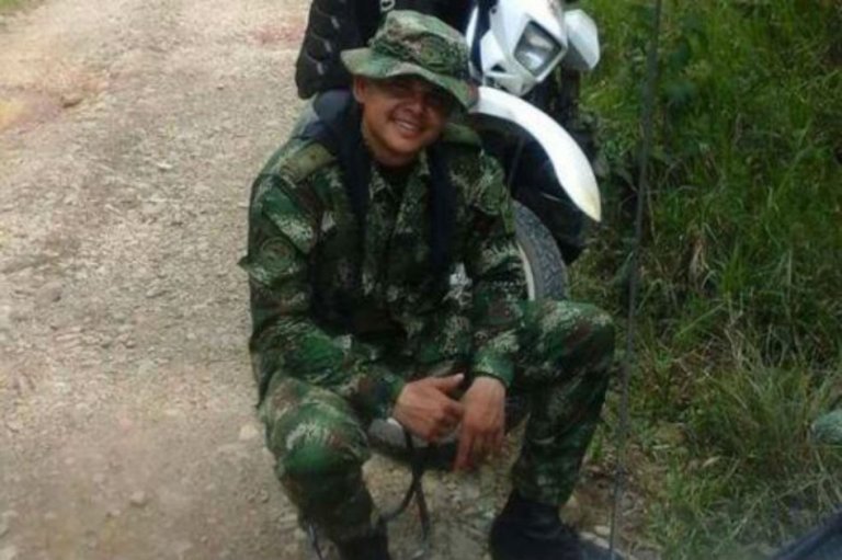 Farc pide a Gobierno poner en marcha protocolos para liberar al subteniente Moscoso