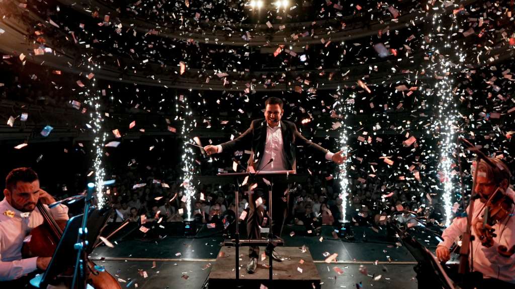 Bogotá será testigo de una noche inolvidable en la que una orquesta sinfónica compuesta por 80 músicos y acompañada de coristas, solistas y cantantes.