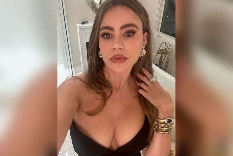 Sofía Vergara sorprendió a sus seguidores con un vestido floral