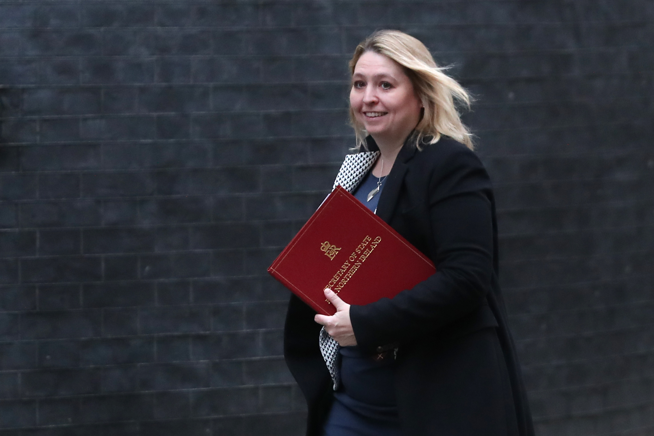 La secretaria de Cultura, Karen Bradley, tomará el relevo de James Brokenshire como secretaria de Irlanda del Norte.