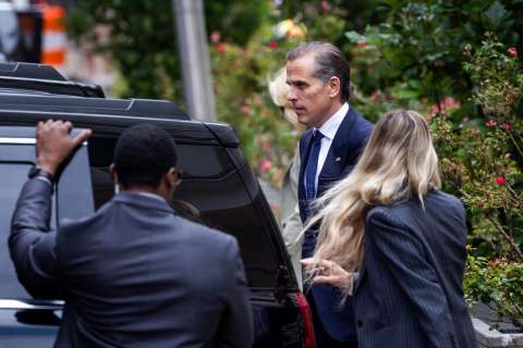 Joe Biden descarta indultar a su hijo, condenado por porte ilegal de armas