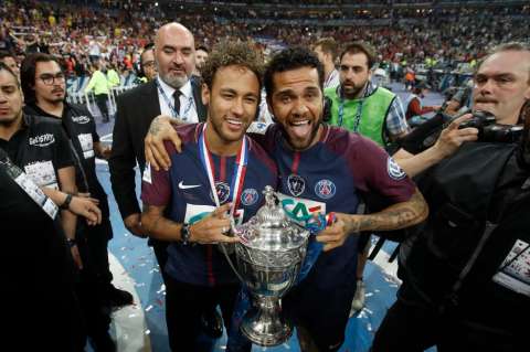 Papá de Neymar se niega a pagar fianza de Dani Alves: compartió este comunicado