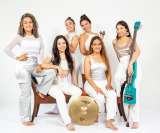 Entre la tradición y los nuevos sonidos, la salsa vive y llega hasta el cielo 
