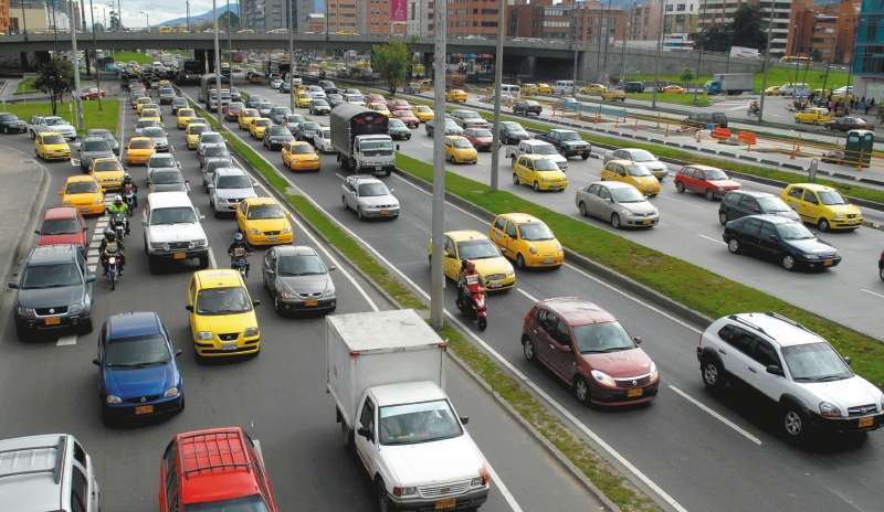 Más del 50 % de viajes intermunicipales los realizan personas que viven en los municipios aledaños y trabajan en Bogotá. / El Espectador