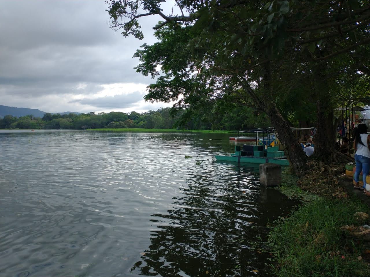 La Charca de Guarinocito es un sistema de ciénaga en el río Magdalena.