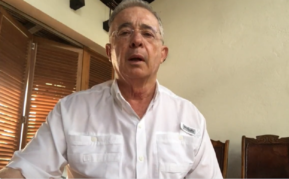 Durante la Semana Santa, el expresidente Álvaro Uribe ha publicado varios textos con observaciones a la reforma de salud, la laboral y ahora a la pensional.