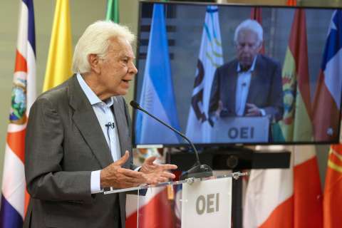 Caso Zapatero sacude al PSOE: Felipe González pide adelantar elecciones en España