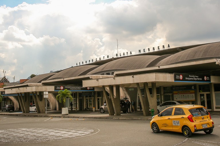 Aeropuerto Olaya Herrera sigue siendo una referencia de la aviación en Colombia