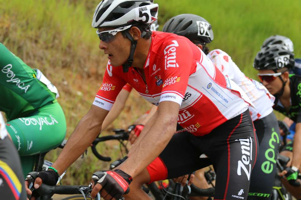 Diego corre con el dorsal número cinco en esta Vuelta de la Juventud 2018 / Cortesía Coldeportes Zenú Sello Rojo/ Anderson Bonilla