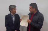 Demandan a Claudia López y Nicolás García por cobro de impuestos a vehículos